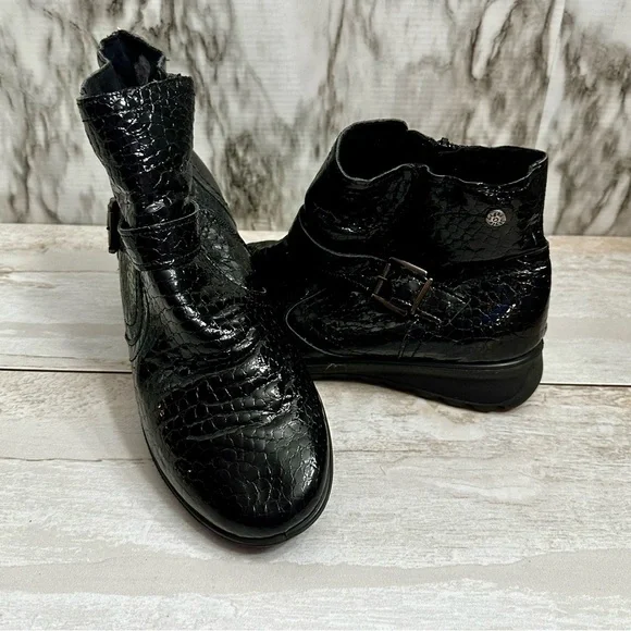 IMAC Croc Embossed Patent Leather Side Zip Booties Sz 39 US 9 Made In Italy - Picture 10 of 13